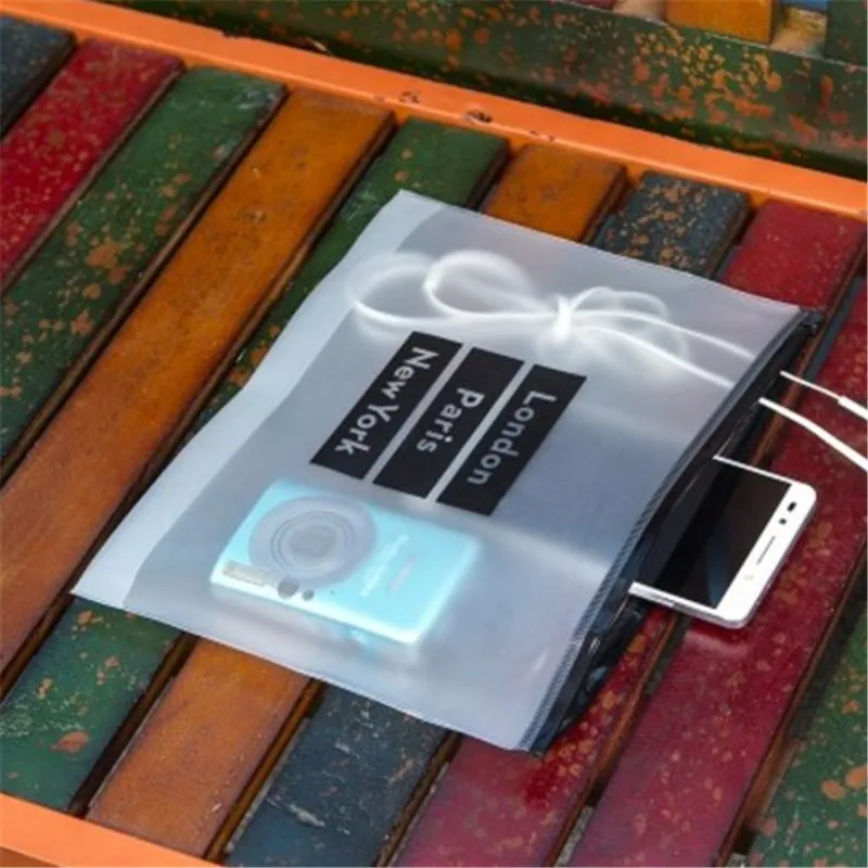 

Transparent PVC Waterproof Toothbrush Cosmetic Bag Women Travel Portable Makeup Bag Make Up Organizer Storage Pouch