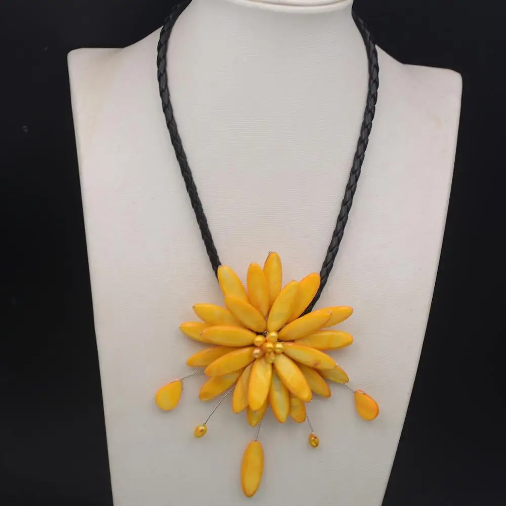 Горячее предложение 2020 проекционный желтый перламутр ракушка цветок ожерелье в