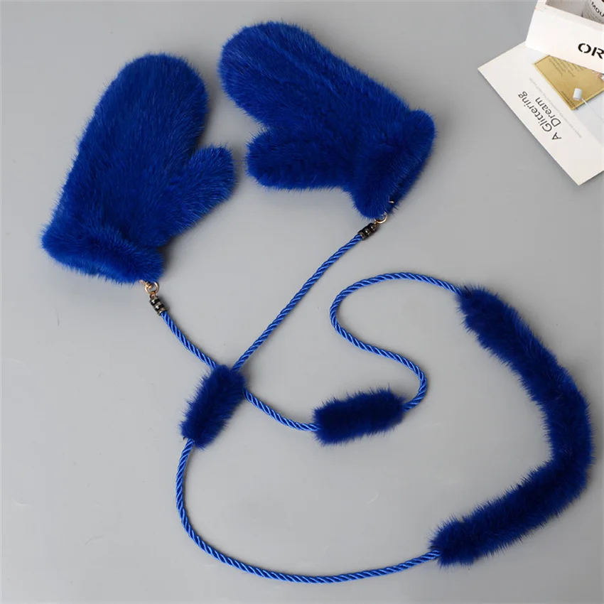 Рисунок 6 - Модные женские меховые перчатки