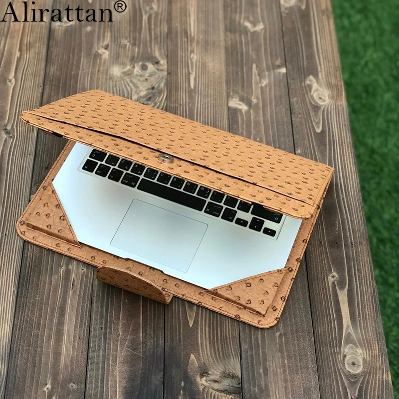 Фото Alirattan Dubai, новый деловой чехол для ноутбука для женщин, модный Macbook Air Pro 13,3-дюймовый чехол из страусиной кожи, держатель для ноутбука Ipad №1