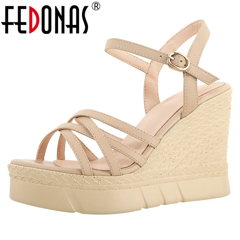 

FEDONAS/Модные женские босоножки; Коллекция 2021 года; Летние туфли-лодочки из натуральной кожи на платформе и высоком каблуке; Женские свадебные...
