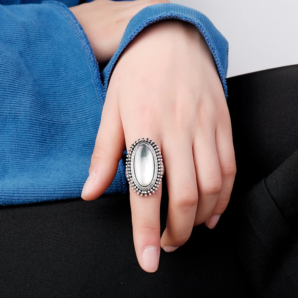 

Big Punk Sea Shell Rings for Women Fashion Summer Beach Bohemia Jewelry Adjustable Elastic Finger Ring Female Luxury Gift 2021