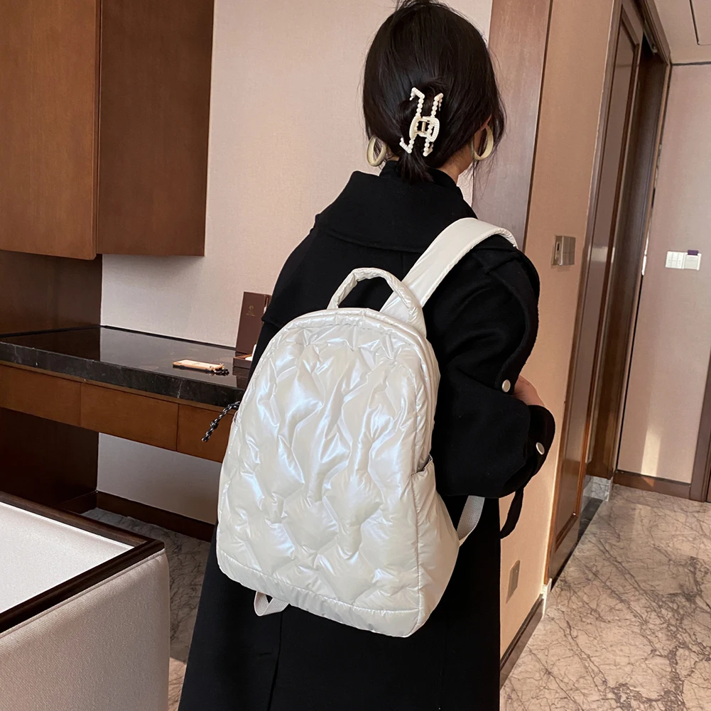 

Mode Baumwolle Duvet Frauen Rucksack Flauschigen Weichen Schule Tasche Dame Nylon Gepolsterte Taschen Winter School Bags