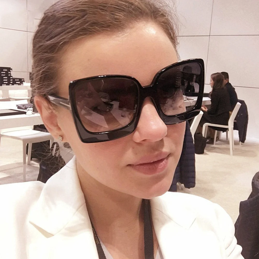 

Gradient New Fashion Oversized Women Sunglasses Brand Designer Plastic Female T Big Frame Sun Glasses UV400 gafas de sol mujer