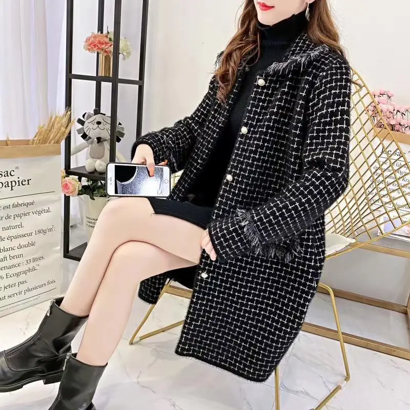 Women's Plus Size Imitation Mink Velvet Jacket - Stylish Autumn and Winter Korean Loose Cardigan Coat for Trendy Sweater Look image 3