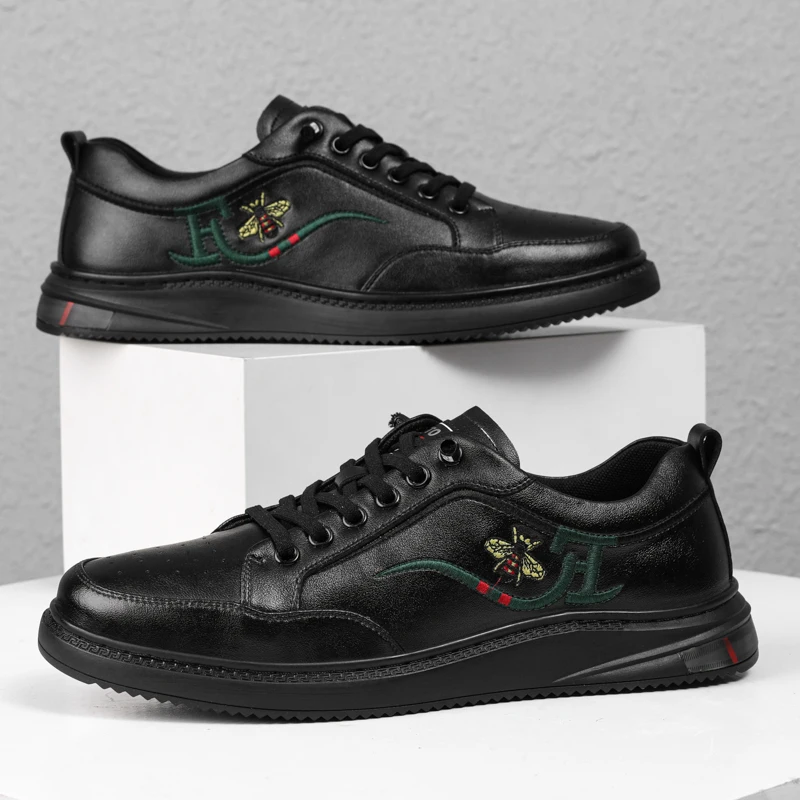 Harga Sneakers Kasual Kulit Pria Populer Sepatu Kasual Dewasa Nyaman Sepatu Jalan Karet Untuk Pria Alas Kaki Merek Pria Dapat Dipakai