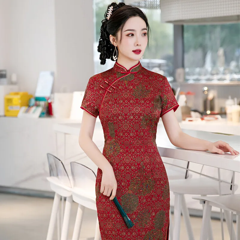 

Женское атласное платье-Ципао в китайском стиле, красное элегантное приталенное вечернее платье в Восточном ретро-стиле с цветочным принто...