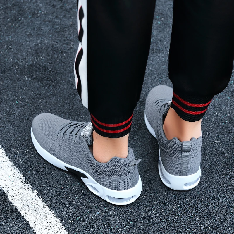 

Men Air Cushion Sneakers Breathable Running Shoes Men Women Outdoor Fitness Sports Shoes Female Lace-up Casual Shoes Big Size
