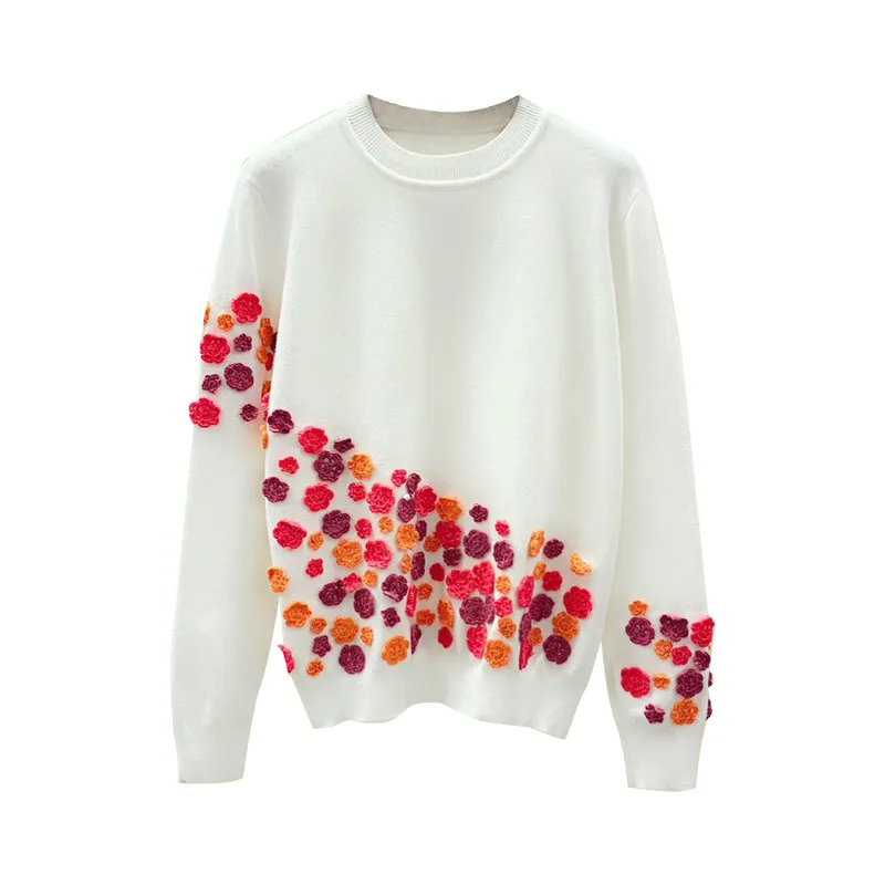 Женский свободный свитер с вышивкой трикотажный белый джемпер ручной работы