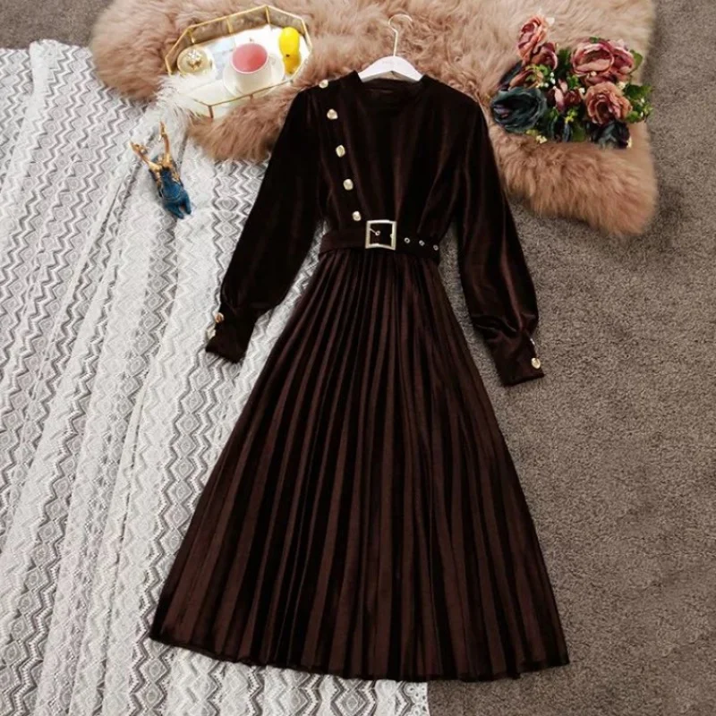 Женское плиссированное платье винтажное однотонное бархатное с длинным рукавом