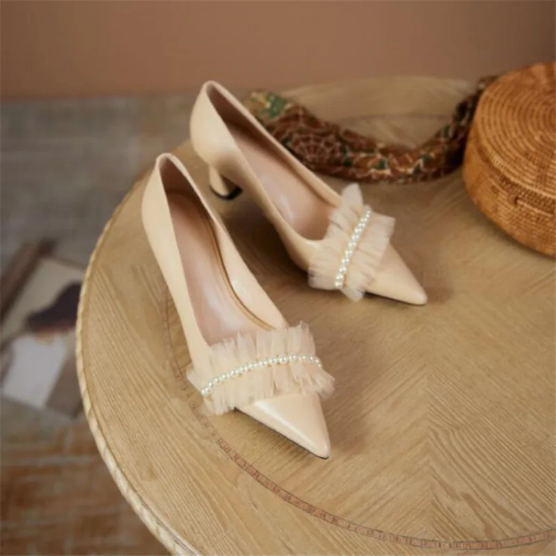 Luxury white female high heels 2021 new retro pearl wedding bridal wedding shoes party shoes women's high heels