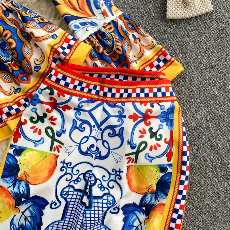 Женский комплект из 2-х предметов рубашка с бантом на воротнике и кружевные