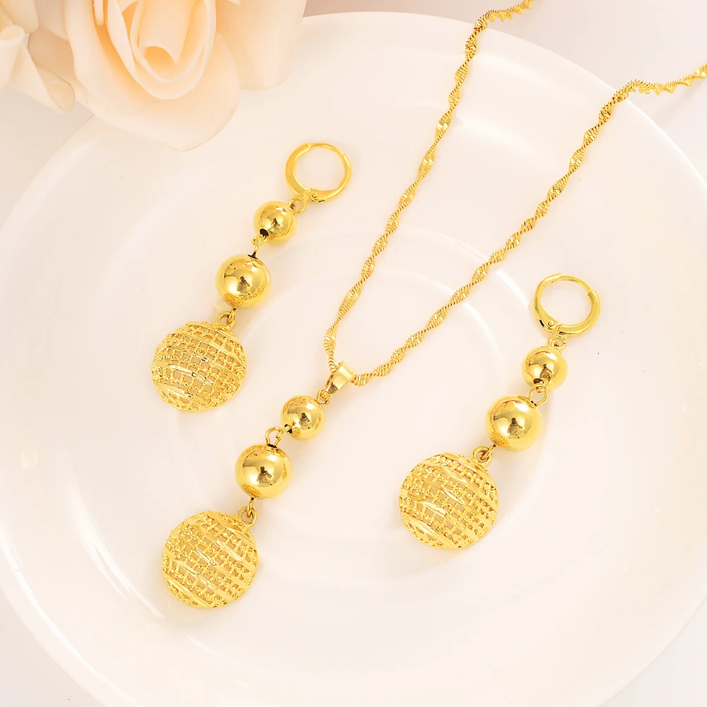 

Gold 3 ball jewelry set with beads pendant necklace and earrings as a gift for women's Arab African Ethiopian jewelry