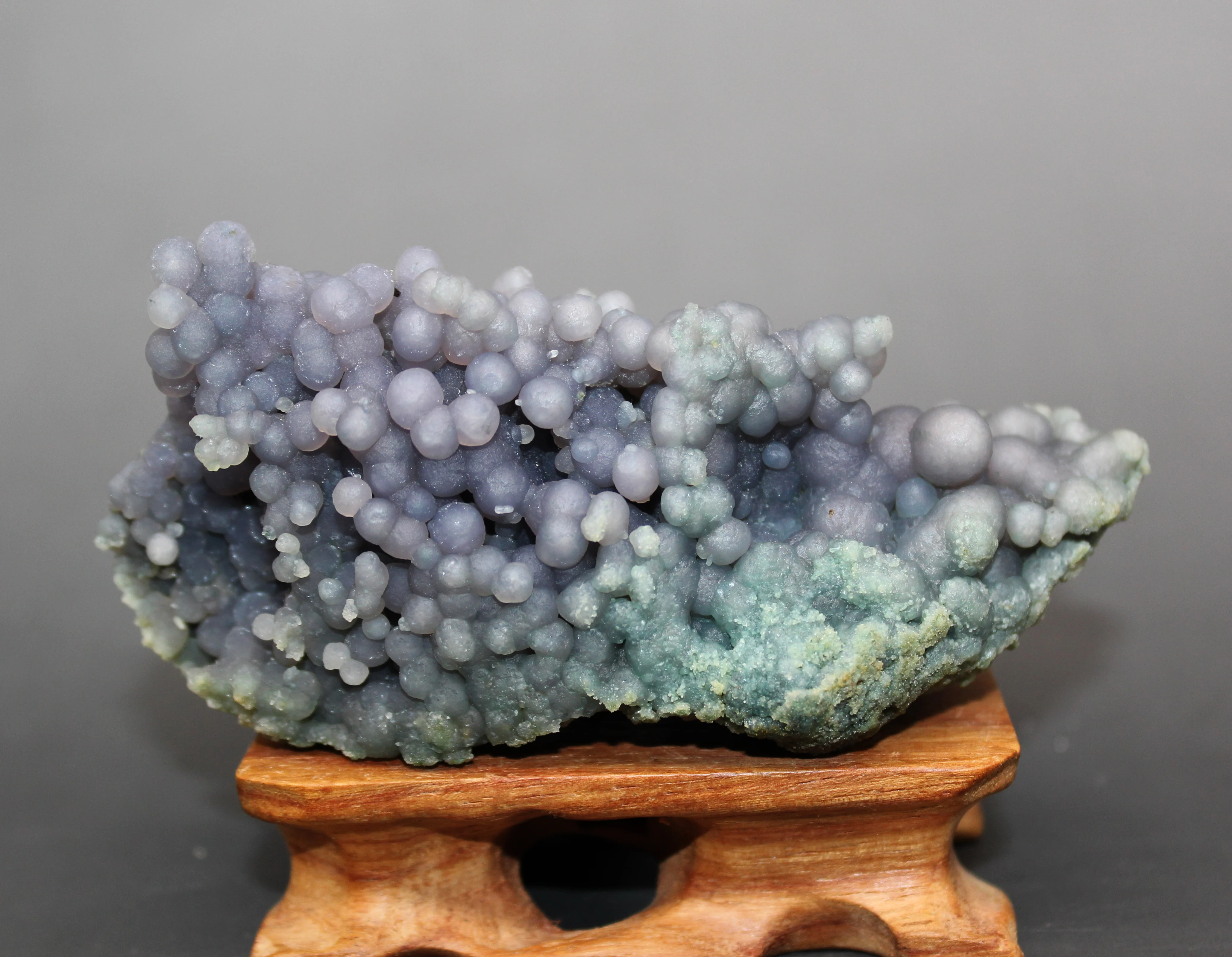 

Большой! 261 г натуральный виноградный Агат кластеры минеральные образцы камней и кристаллов Исцеляющие кристаллы кварц Бесплатная доставк...