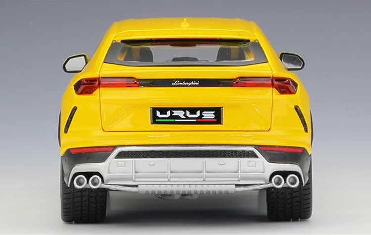 Bburago литая модель автомобиля 1:18 SUV Urus внедорожный металлический сплав Высокая имитационная машина с базой Игрушки для мальчиков подарки для мальчиков
