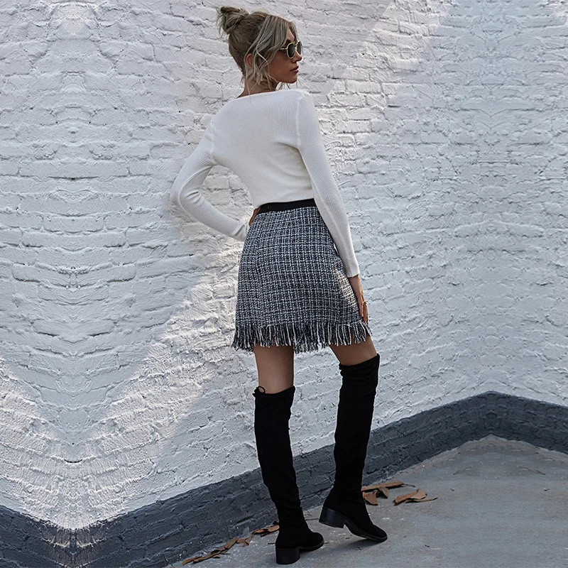 

Fashion New Tassel Skirt Women Casual High Waist Vintage Black Plaid Mini Skirt Streetwear Female Party Outfits