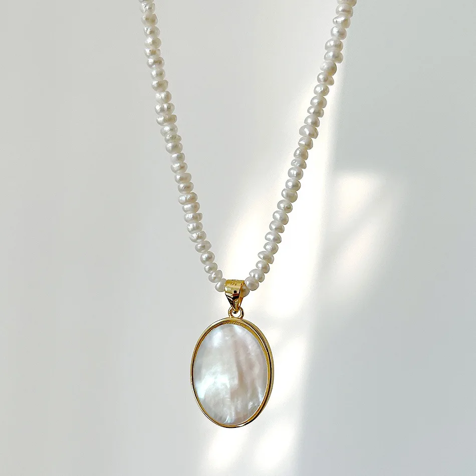 

Silvology 925 Sterling Silver Oval Shell Pearl Pendant Necklace for Women Elegant Simple Luxury Necklace 925 Fashionable Jewelry