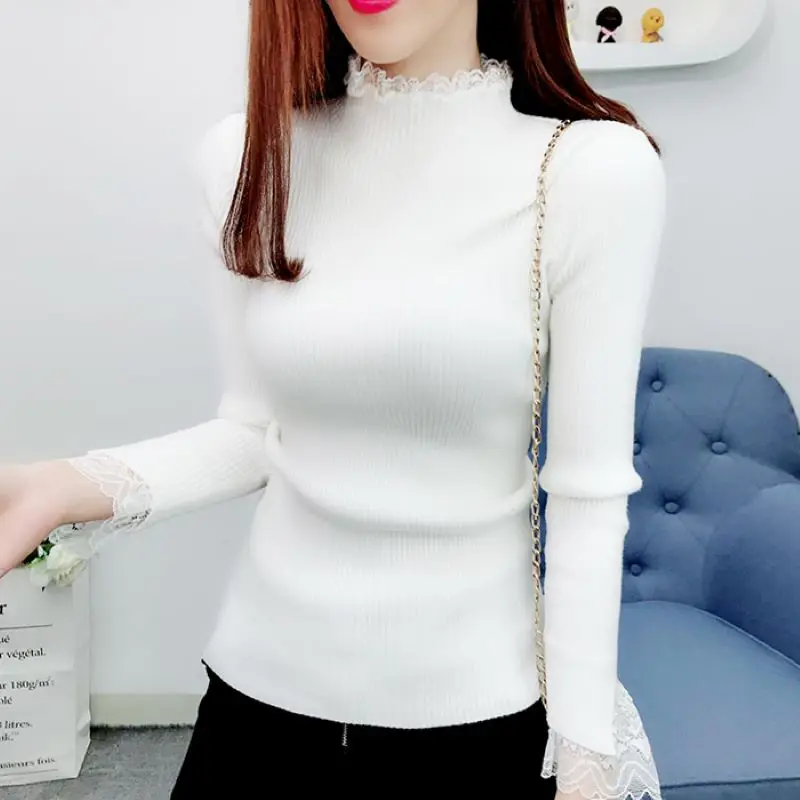 Женский трикотажный свитер-водолазка с кружевом и длинным рукавом | Женская