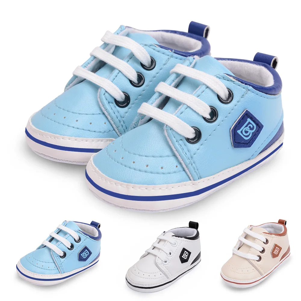 Новинка Классические спортивные кроссовки из искусственной кожи для