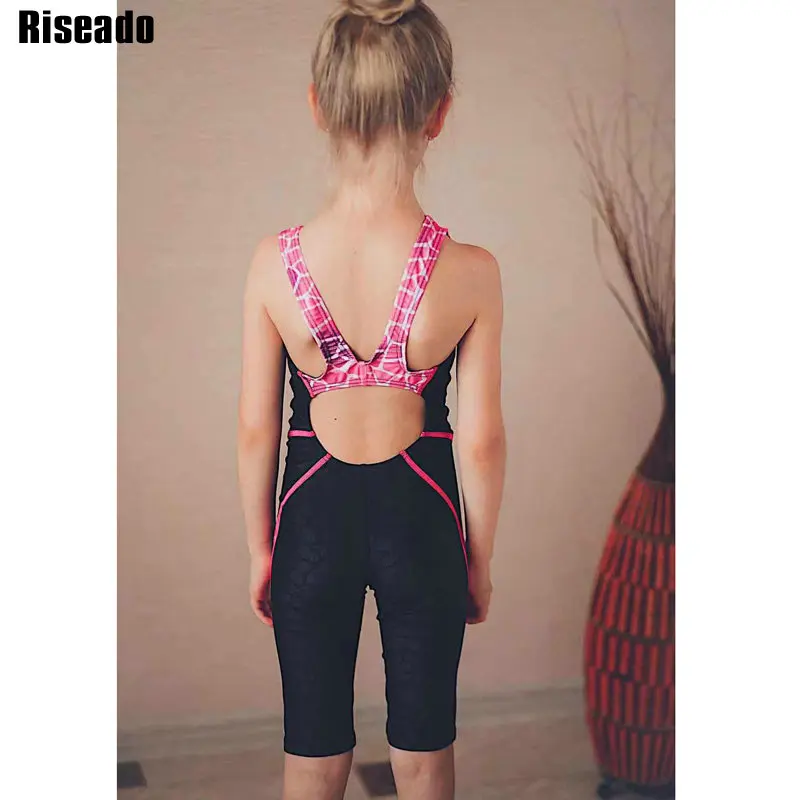 Riseado/спортивный слитный купальник в стиле пэчворк; коллекция года; одежда для купания для мальчиков и девочек; детский купальный костюм; Новинка; купальный От 8 до 12 лет