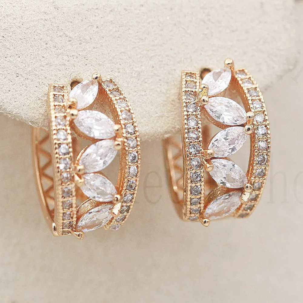 Роскошные серьги-кольца с цирконом радужными розовыми и белыми камнями