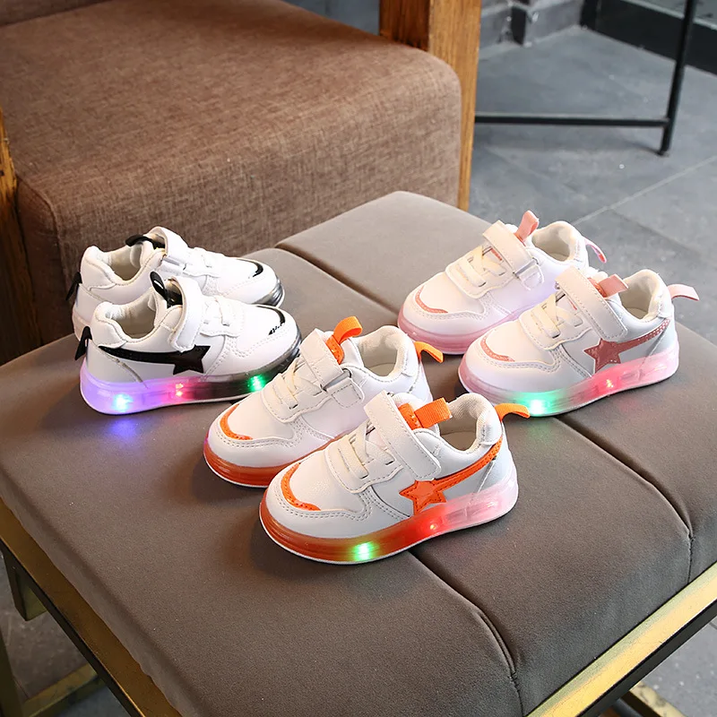 

Baby Shoes Toddler Boy Sneakers with Luminous Sole 2020 Casual Glowing Up Shoes for Girls White Star LED Kid Shoes Spring E11134