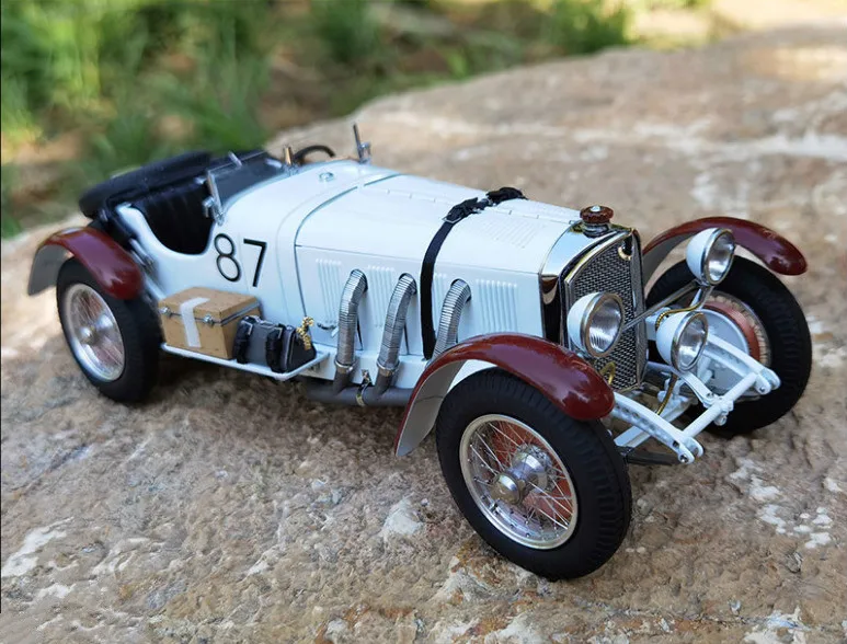 Высококлассная ультратонкая 1/18 из печати Специальное предложение литой металл