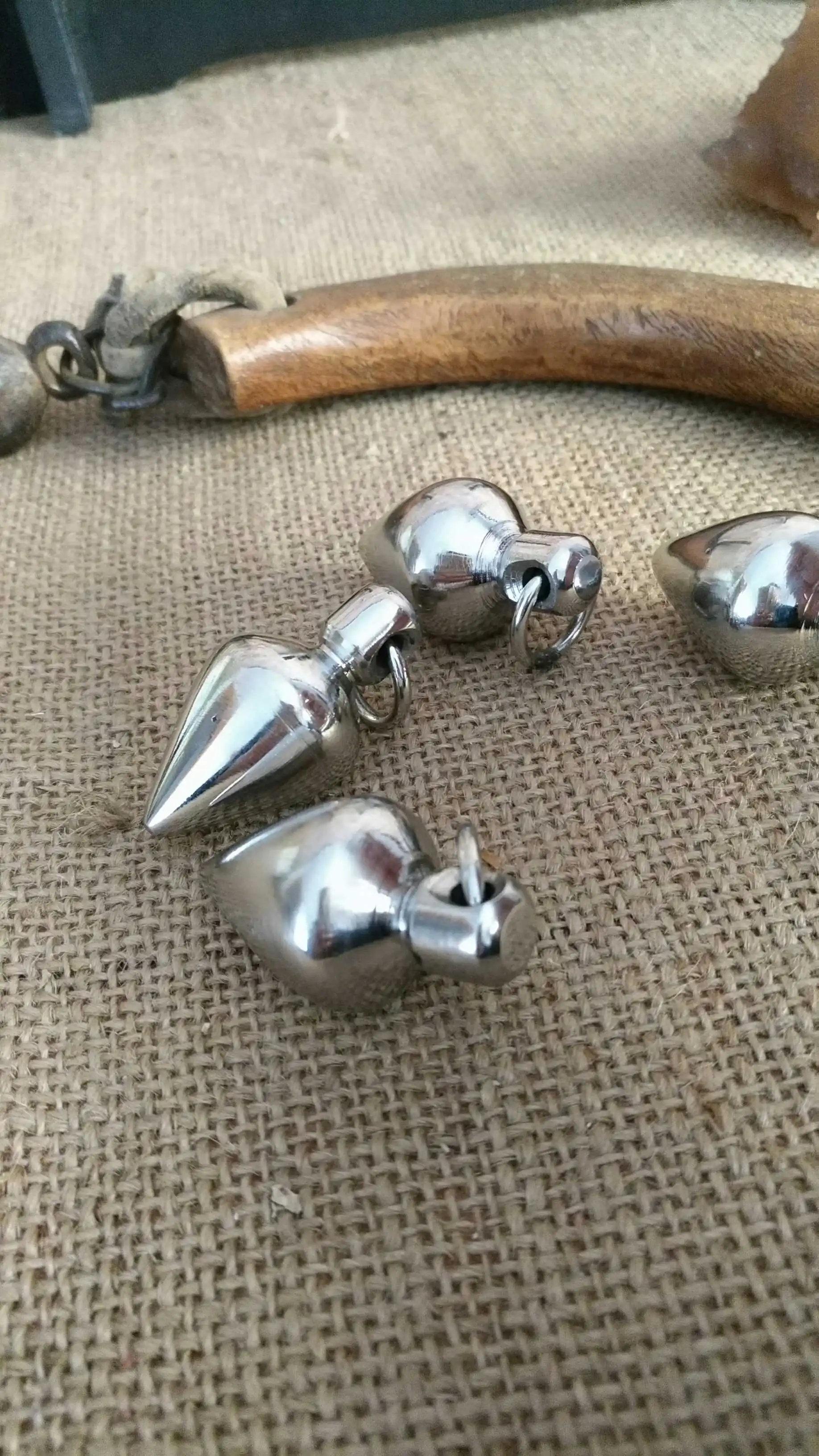 

EDC Wenge Wood Fitness Outdoor Back-knocking Self-defense Stick Wooden Sticks Dog Sticks Protective Broken Windows