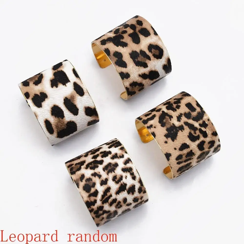 Женский браслет с леопардовым принтом Открытый манжетами и стразами в