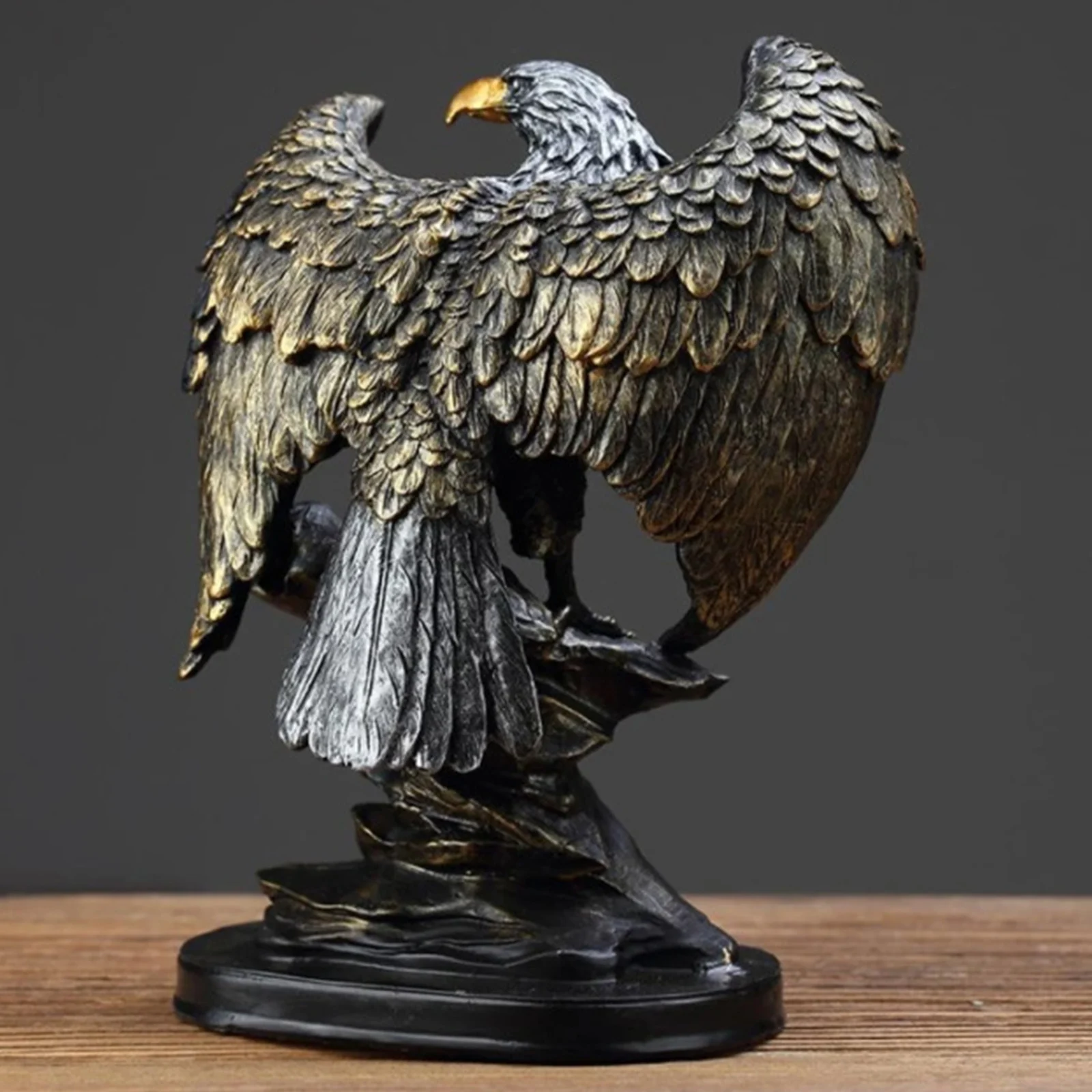 

Art Eagle Perched on Tree Sculpture Animal Ornament Figurine Statue Photo Props Bedroom Tabletop Decoration