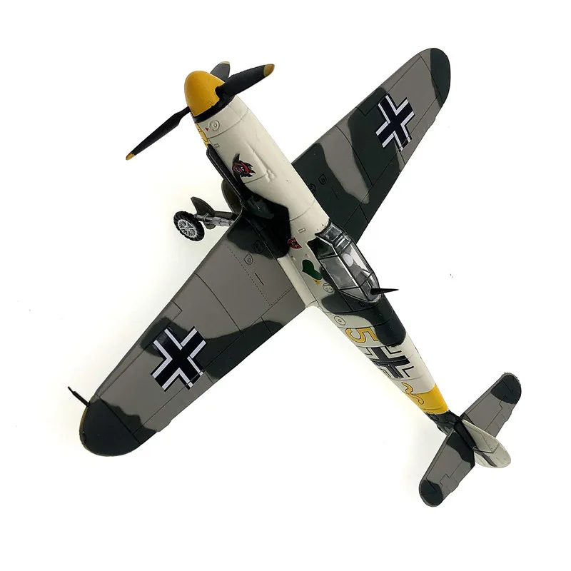 Немецкий ace bf-109 модель самолета-истребителя 1:72 |