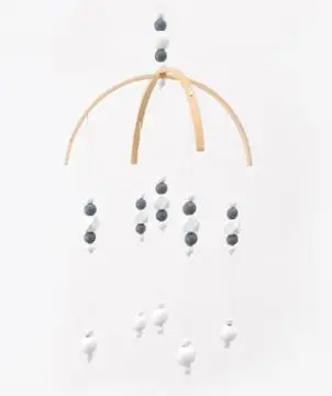 color 4 Nursery Room Decor Nordic Felt Ball Bed Mobile Hanging Decor Kids Play Room Tent Canopy Baby Girl Bedroom Mobile Nursery Decor - Цвет: color 4