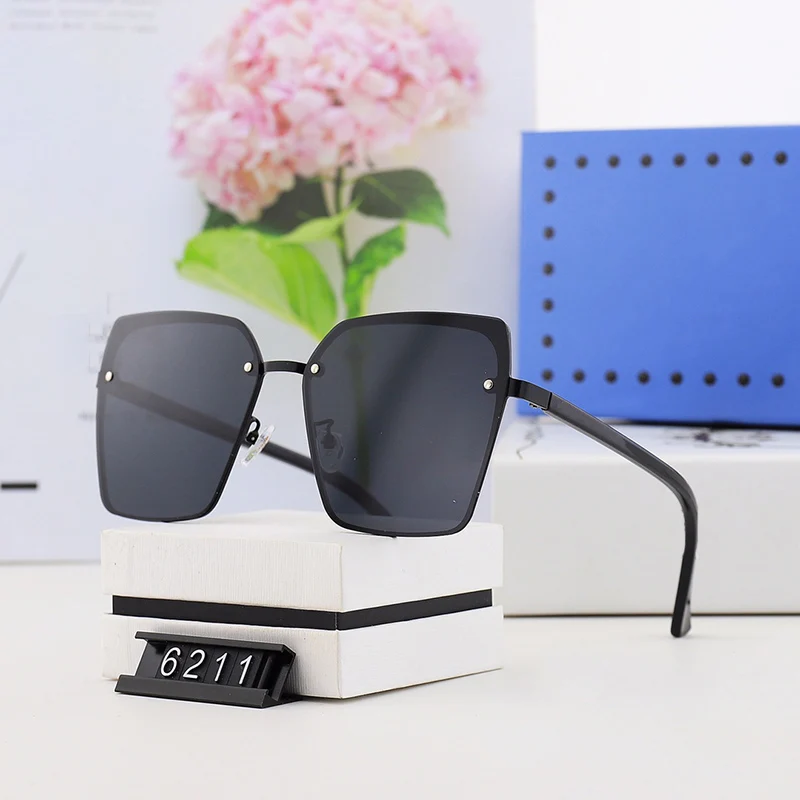 

YJ6211 2021 Fashion Metal Women Sunglasses Mirror Classic Large frame Retro Street Beat Glasses Travel Summer Beach Woman