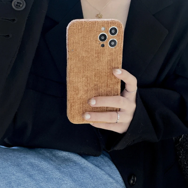 

Winter Warm Corduroy Cloth Phone Case For iPhone 13 Pro MAX 12 11 X XR XS Max 7 8 Plus Solid Plush Stria Fabric Soft Cover Coque