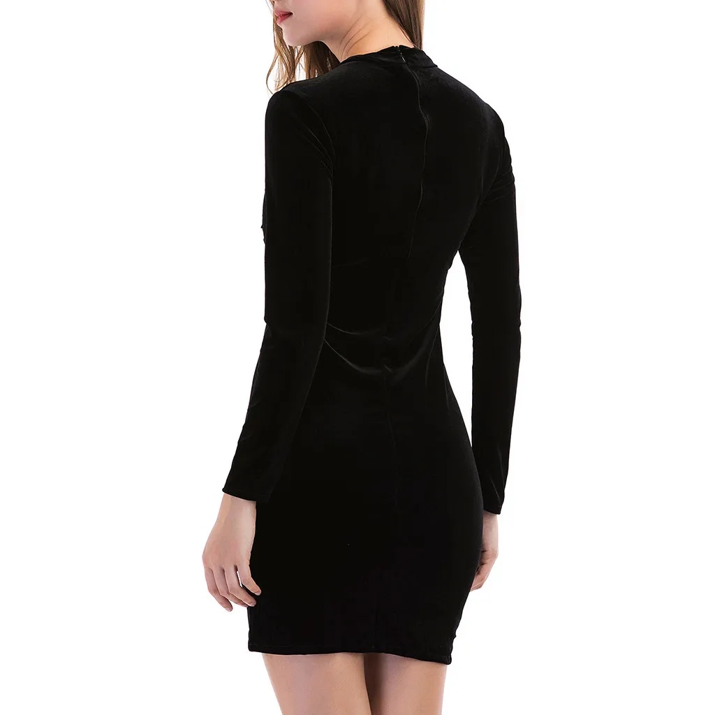 Осеннее женское офисное платье с круглым вырезом и вышивкой облегающий