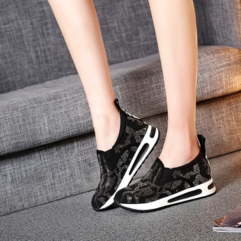 Туфли женские на платформе и высоком каблуке дышащие со стразами толстая подошва