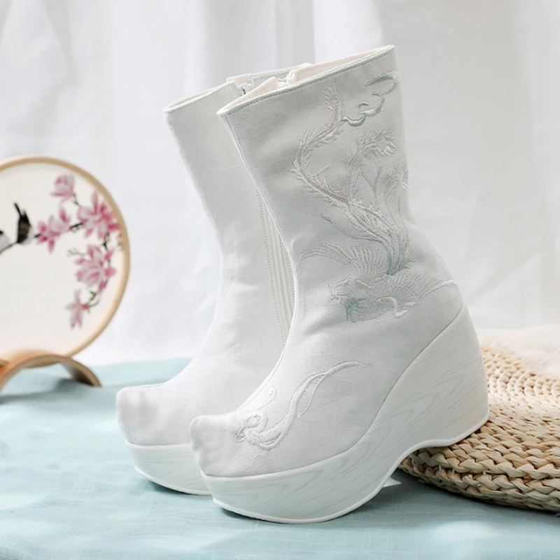 Китайские ботинки с вышивкой Hanfu женская зимняя Винтажная обувь высокие белые