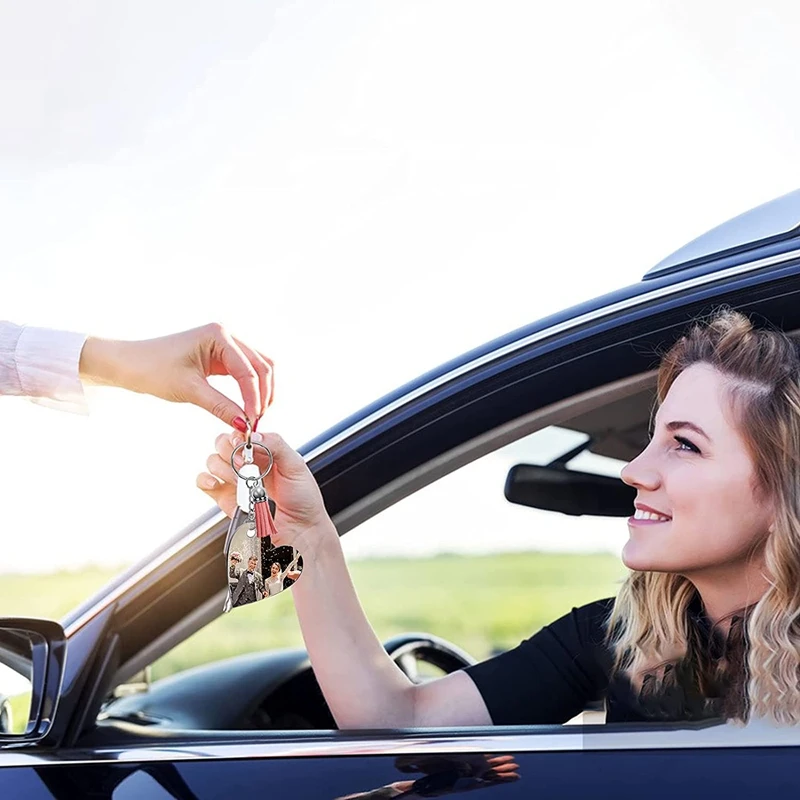 

200Pcs Acrylic Keychain Blanks with Tassels Kit Bulk, Snap Hooks Mini Tassels Jump Rings for DIY Projects & Crafts