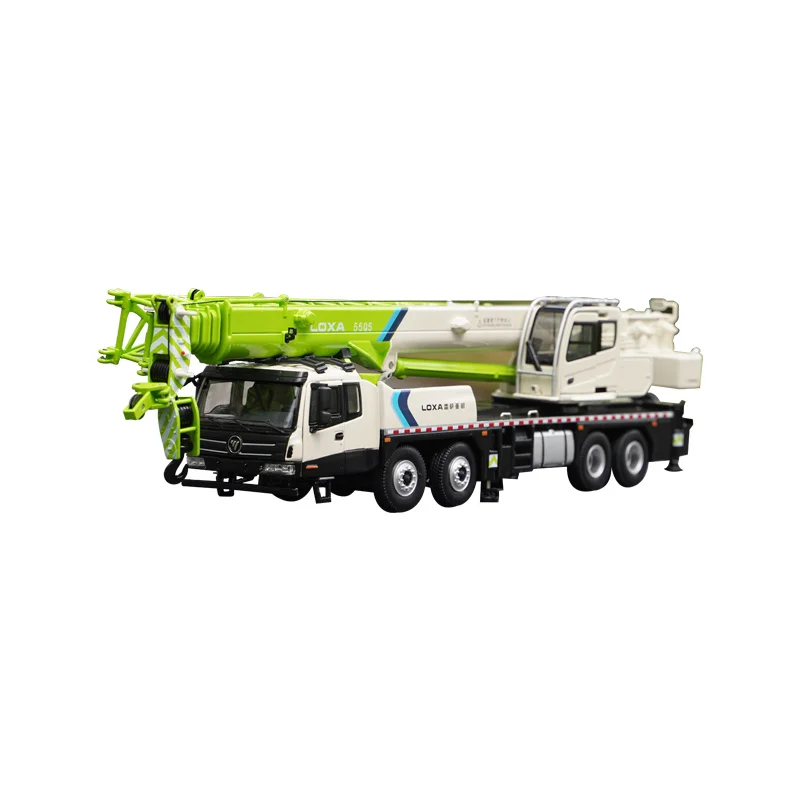 

Модель внедорожного автомобиля, литье под давлением, 1:43