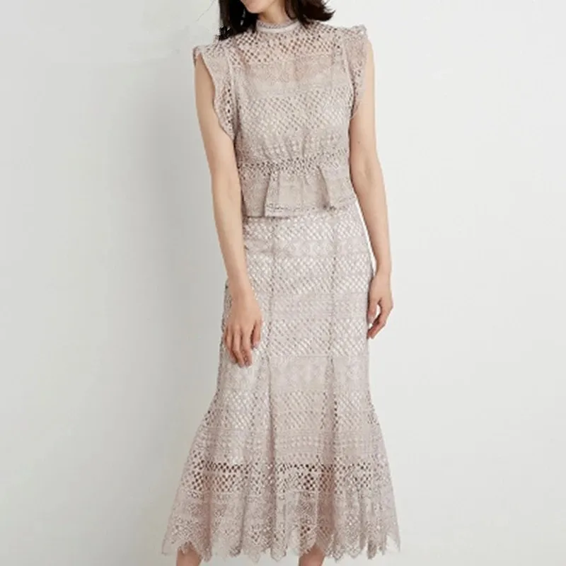 

Женский элегантный комплект из 2 предметов, кружевная рубашка без рукавов с круглым вырезом и оборками и облегающая юбка с завышенной талие...