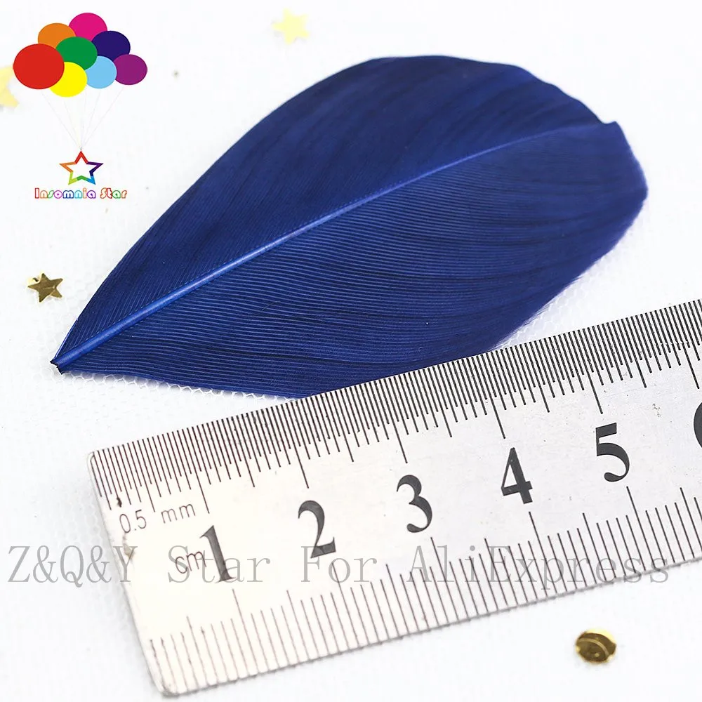 Натуральное гусиное перо 5-9 см 100 шт. окрашенное темно-синее украшение сделай сам