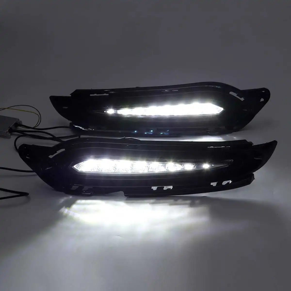 

Pair LED DRL Daytime Running Lights Lamps For Honda HRV for HR-V 2015-18 (whitelight for DRL, yellow light for turn signal lamp)