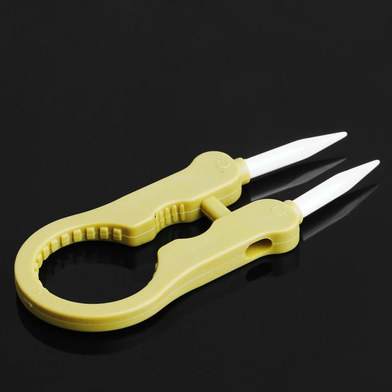 

Multifunctional Steam Vaper Ceramic Insulation Head Tweezers Forceps Black