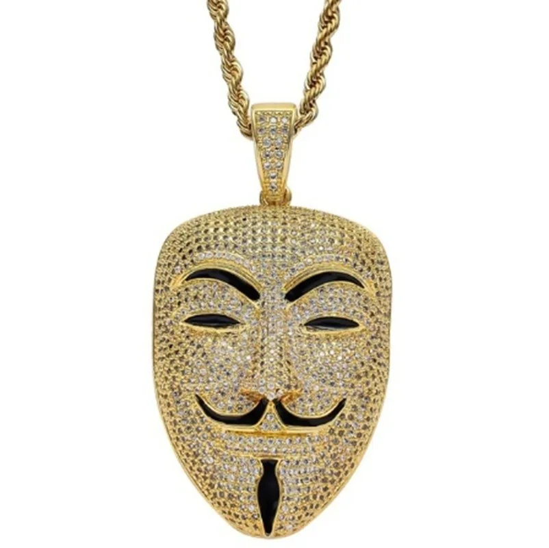 Ожерелье с кулоном в виде маски персонажа фильма инкрустированным цирконием