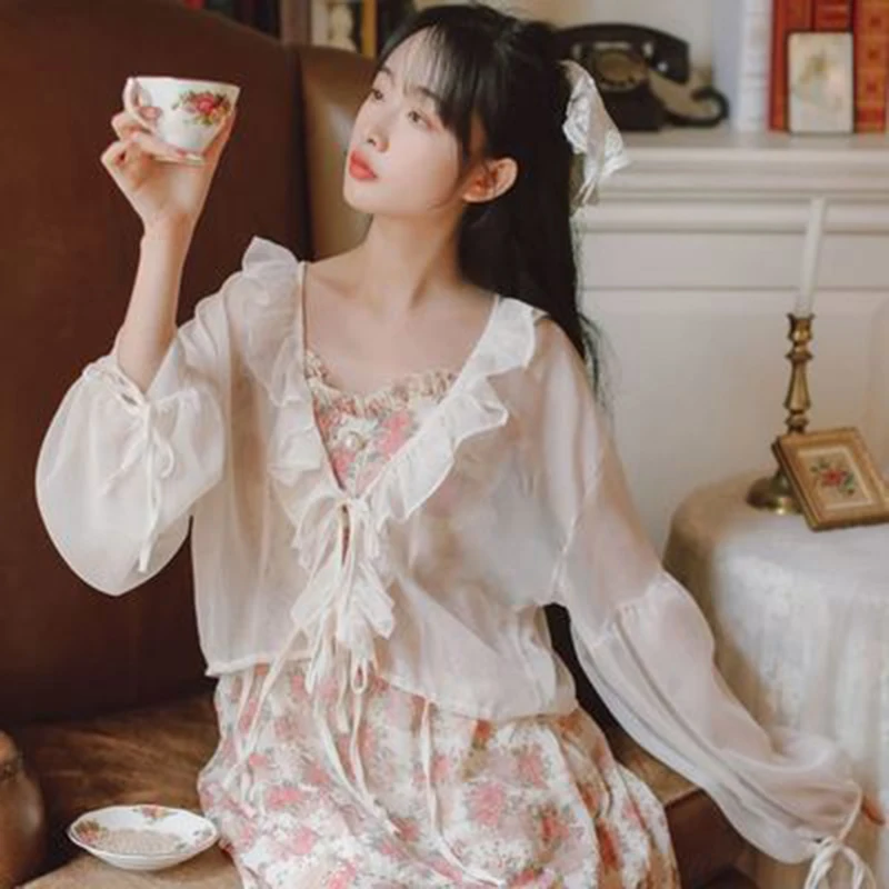 

Women All-match Ruffles LooseSun protection topSummer Flare Sleeve Fashion Outerwear Harajuku Design Students Breathable top