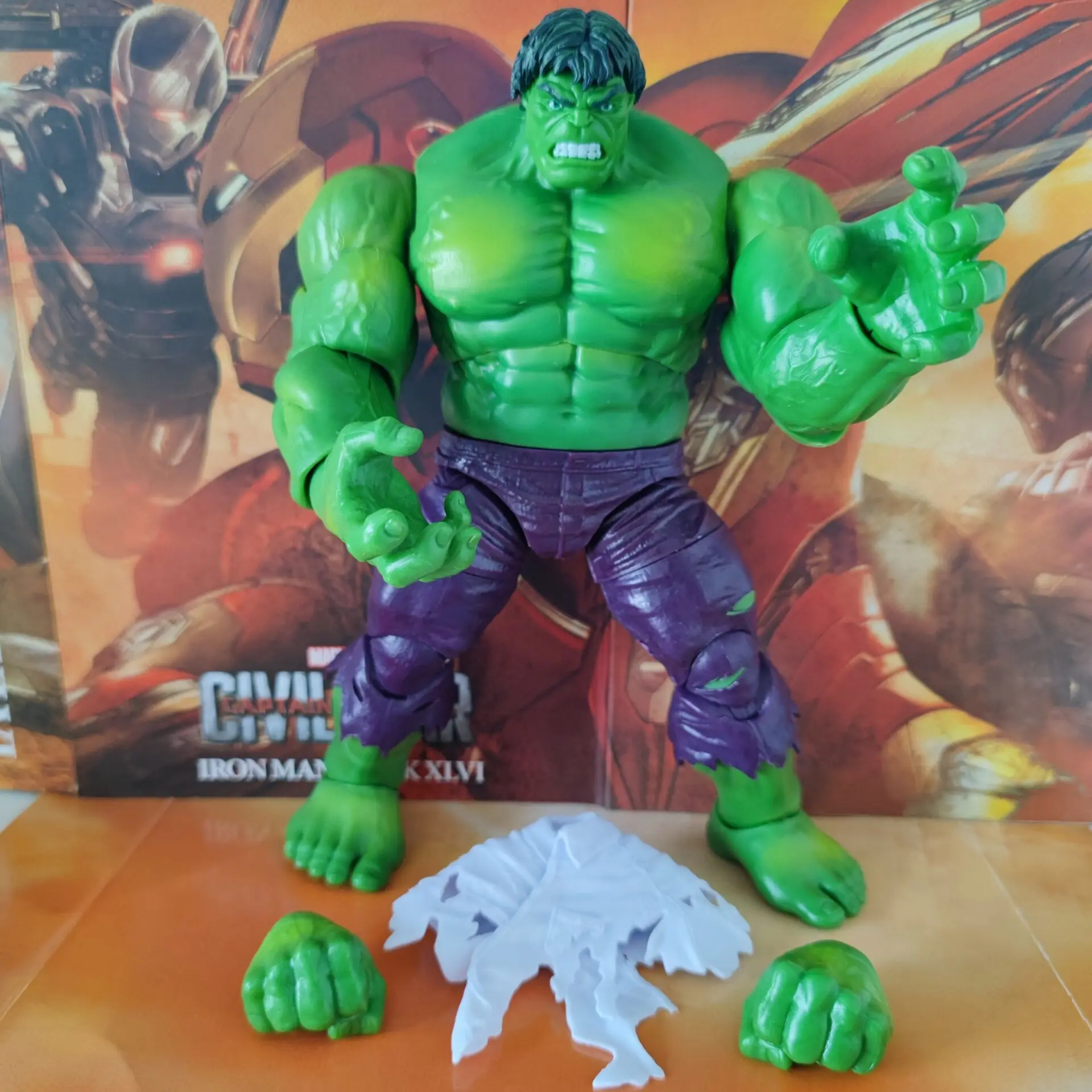 Фигурка героя Marvel Legends 80th Incredible Hulk из 2 пакетов эксклюзивная свободная
