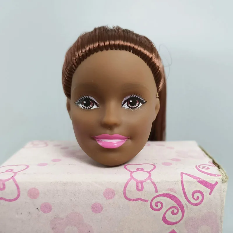 Пластиковая голова для куклы из коричневых волос черная кожа 1/6 BJD практики