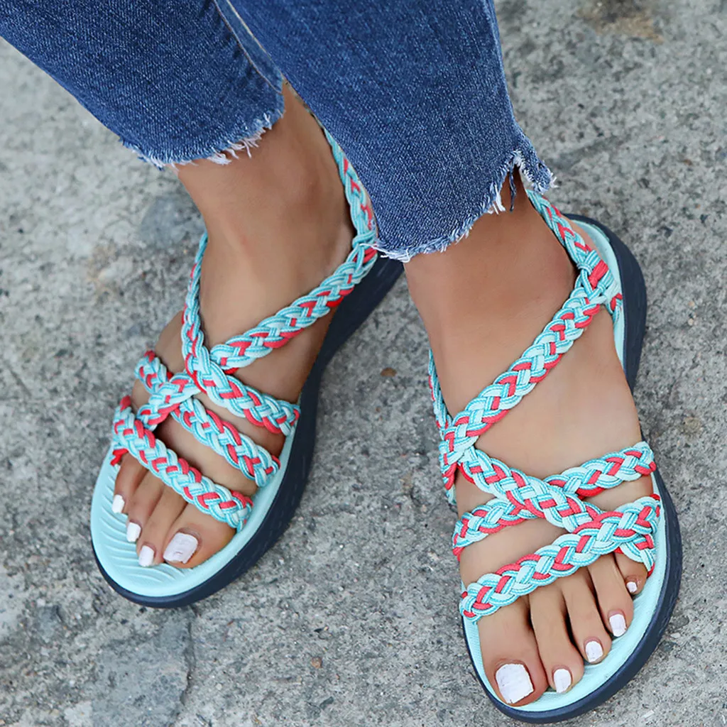 2020 модная летняя женская обувь с ремешками на плоской подошве Спортивные пляжные