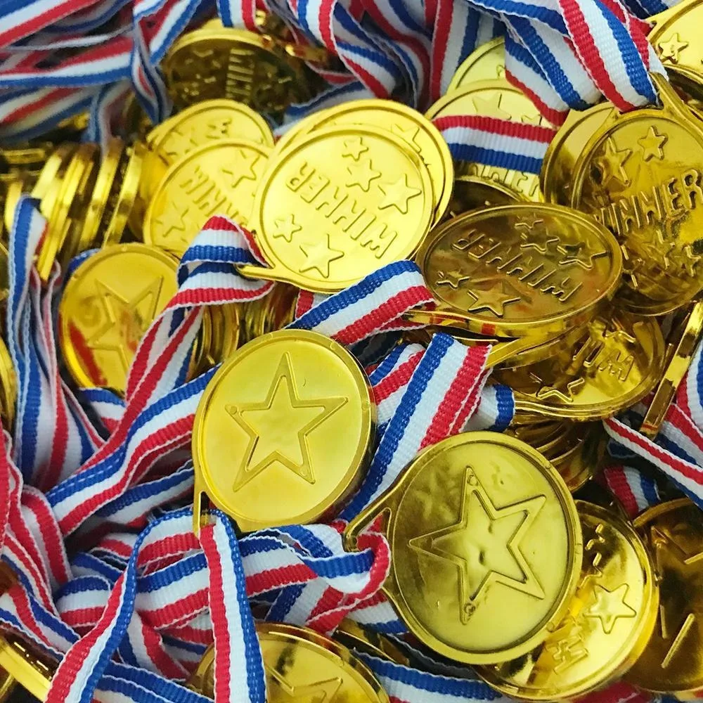 50 pcs gold plastic winners medals sports day party bag prize awards toys for kids party fun supplies reward outdoor games toys free global shipping