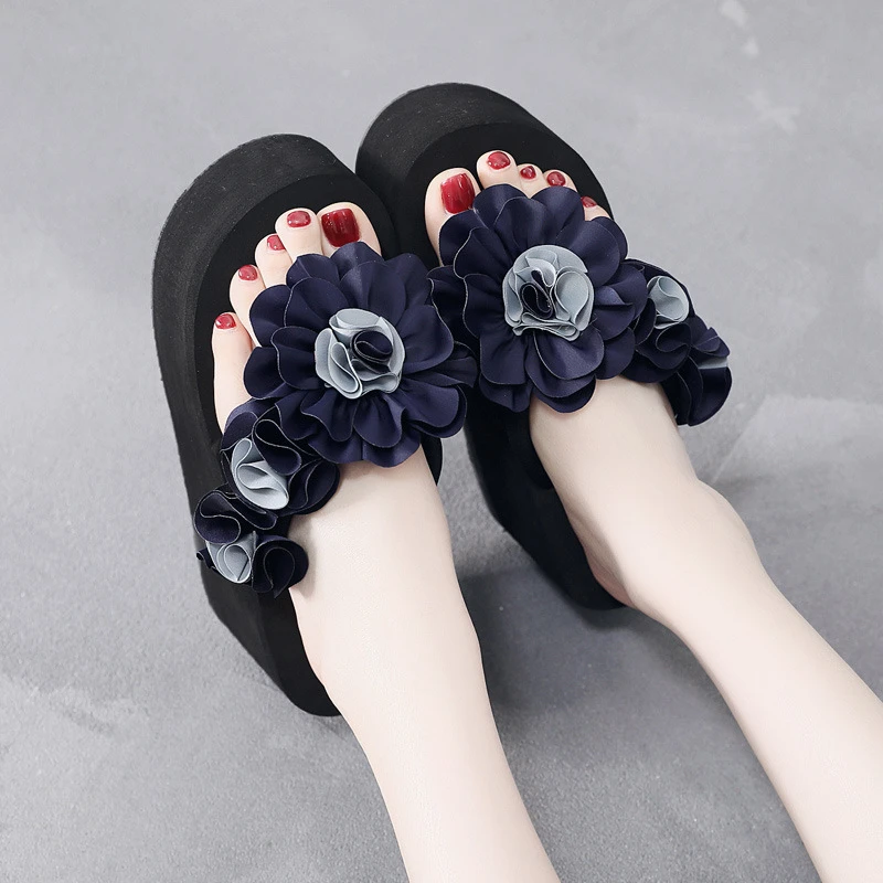 Шлепанцы женские на танкетке с цветами размер 41 повседневные летние | Обувь